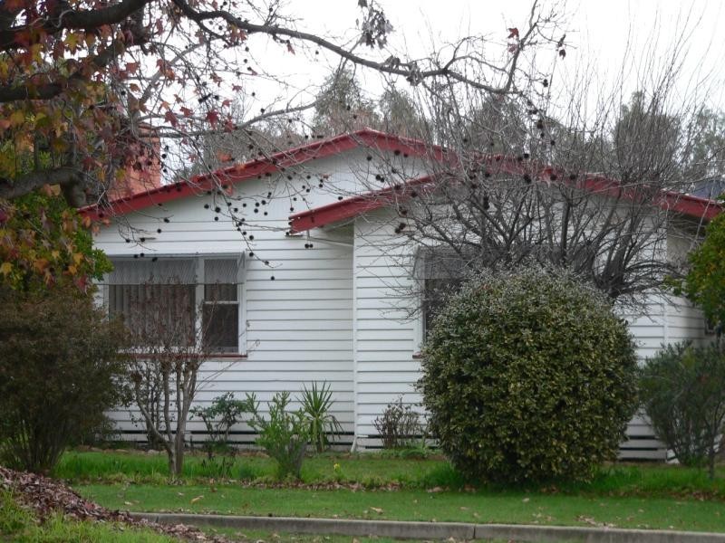 3 Tulip Street, Violet Town VIC 3669