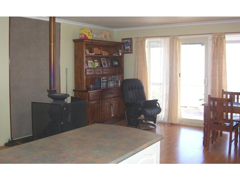 79 Halls Road, Goorambat, Benalla VIC 3672