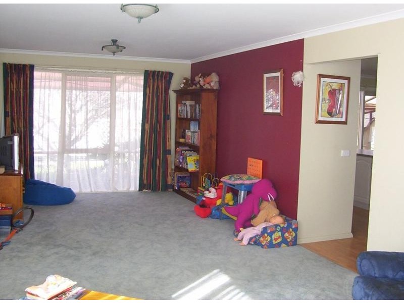 79 Halls Road, Goorambat, Benalla VIC 3672