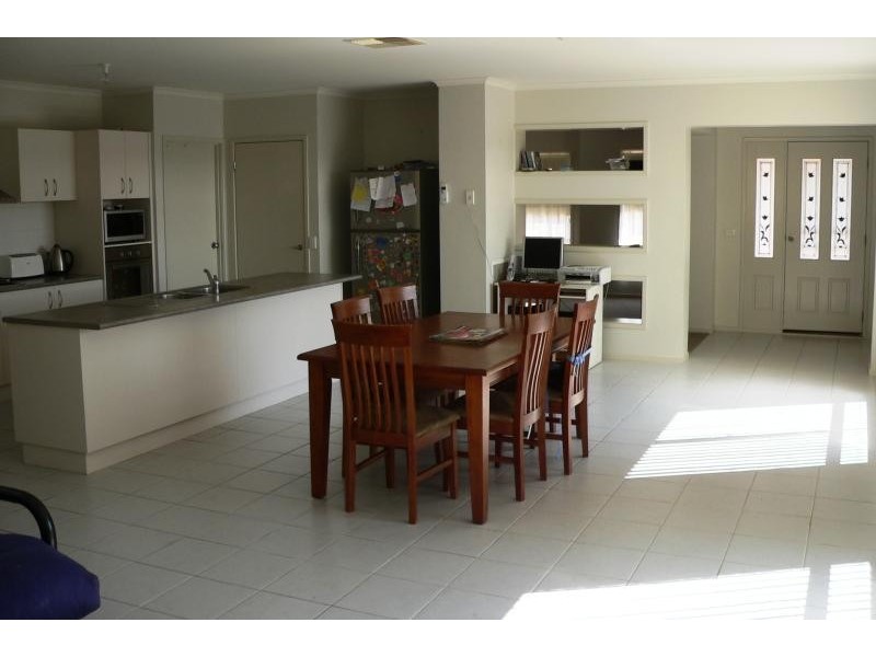 23 McNulty Drive, Benalla VIC 3672