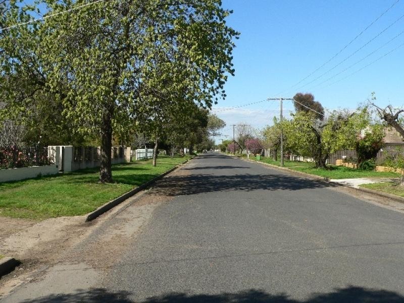 3 MELROSE STREET, Benalla VIC 3672