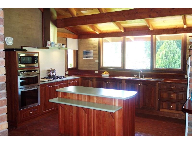 85 Centre Road, Molyullah, Benalla VIC 3672