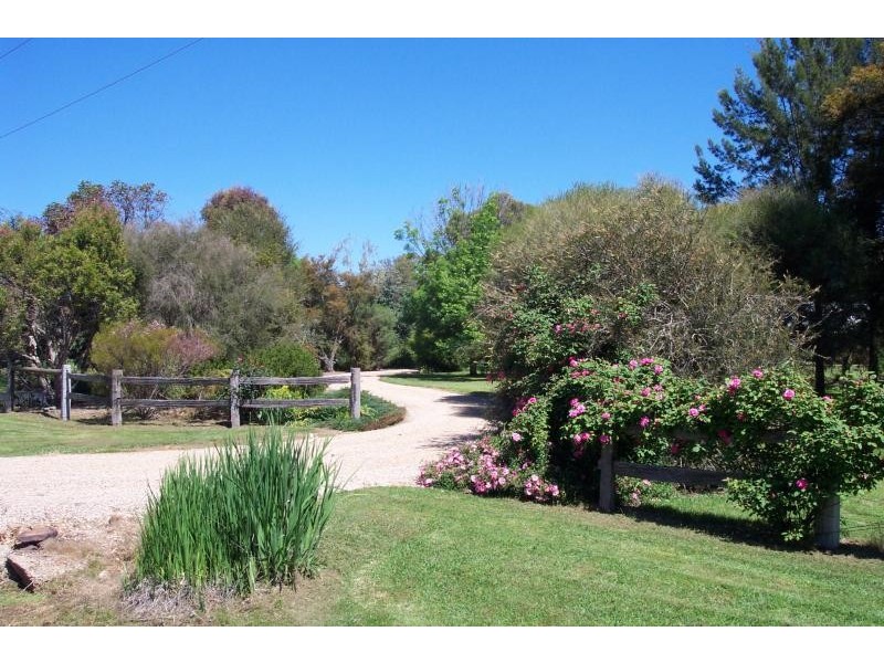 85 Centre Road, Molyullah, Benalla VIC 3672