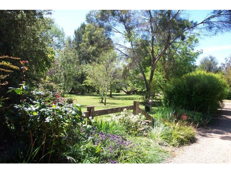 85 Centre Road, Molyullah, Benalla VIC 3672