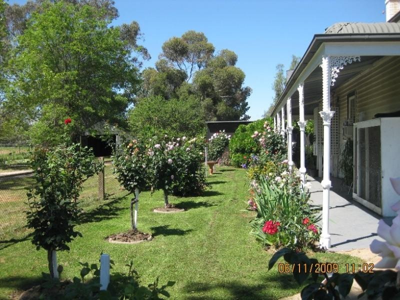 288 Youngers Lane, Greta VIC 3675