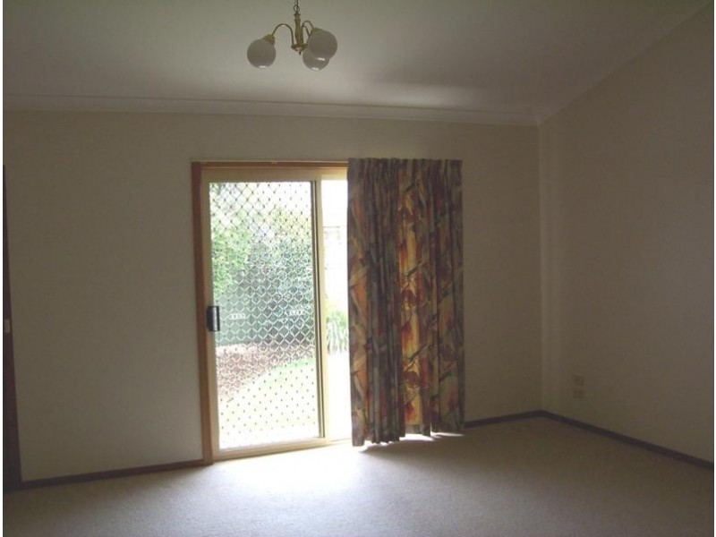 Unit 2/7 Goodenia Drive, Benalla VIC 3672