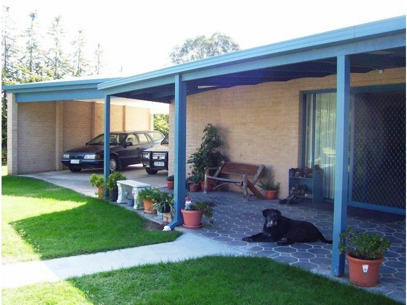 16 Glenfern Court, Benalla VIC 3672