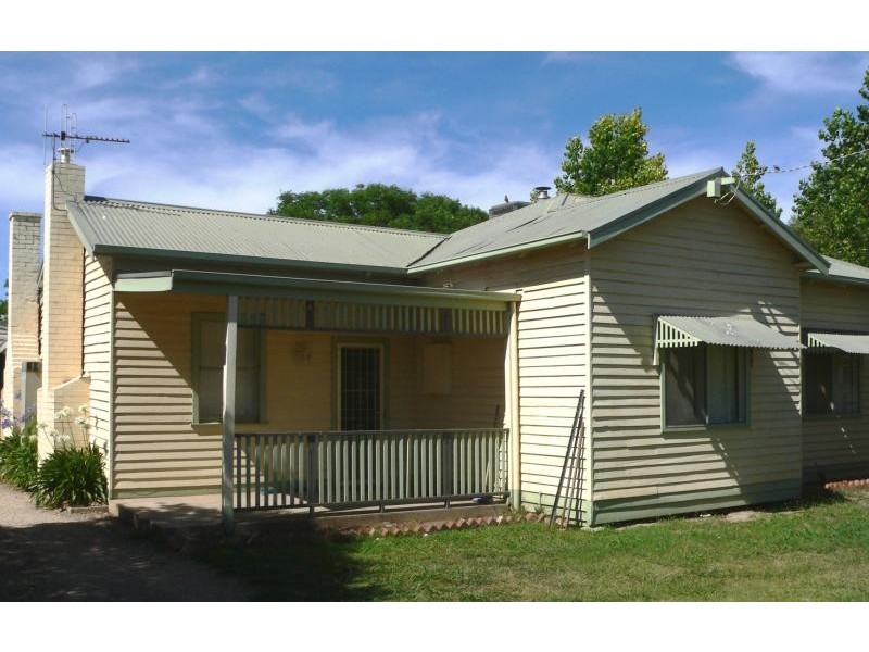 130 Mackellar Street, Benalla VIC 3672