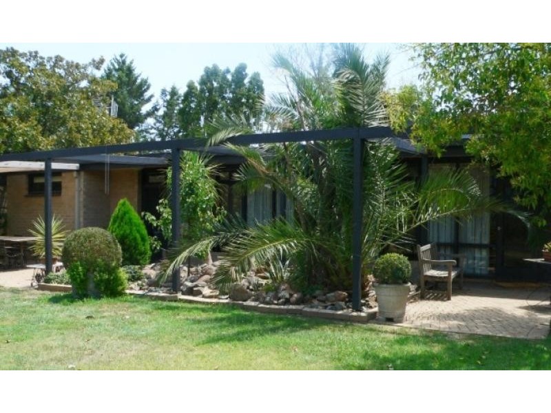 14 Kitson Court, Benalla VIC 3672