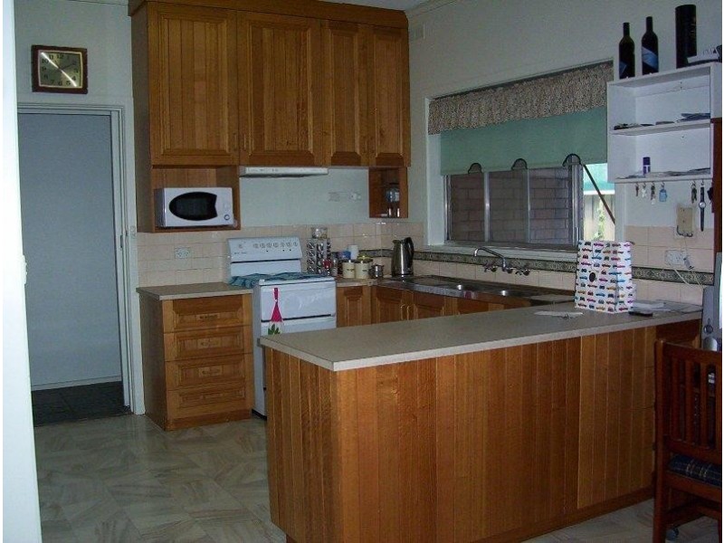 15 Helms Court, Benalla VIC 3672