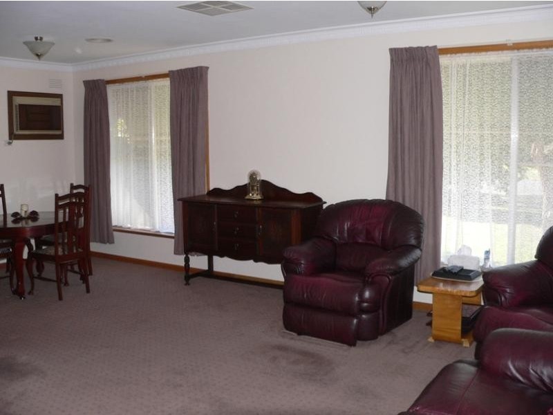 61 Coish Ave, Benalla VIC 3672