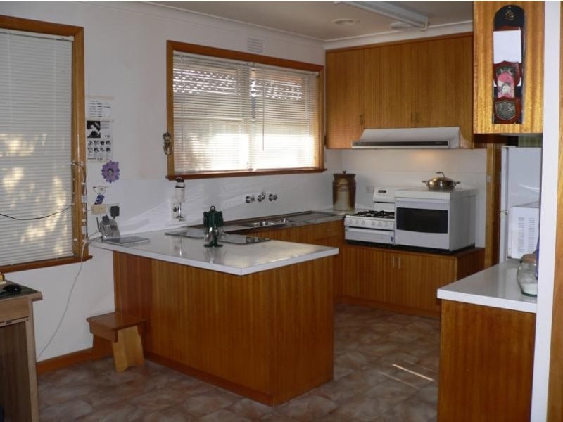 61 Coish Ave, Benalla VIC 3672