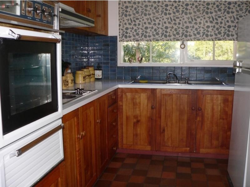 85 WILLIS LITTLE DRIVE, Benalla VIC 3672