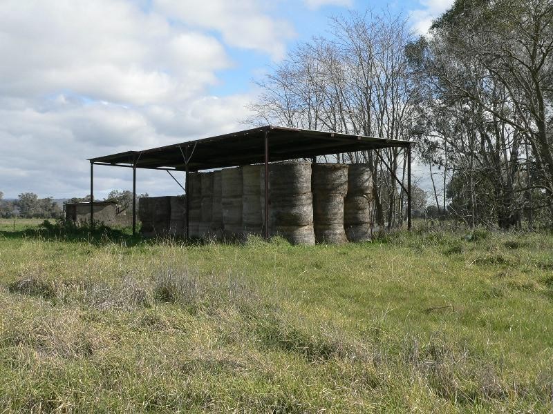 221 SMITH ROAD, Benalla VIC 3672