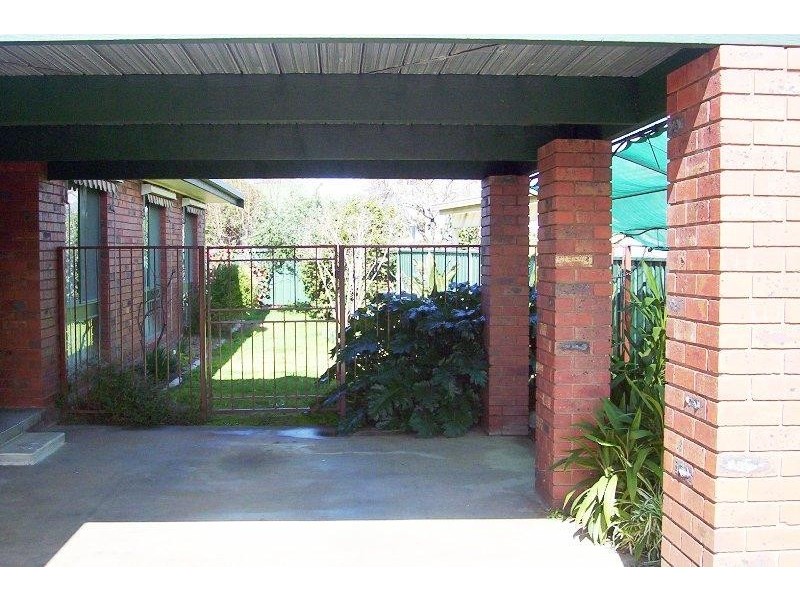 36 Perth Street, Benalla VIC 3672