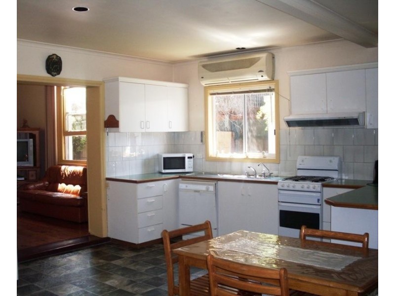 13 Carrier Street, Benalla VIC 3672