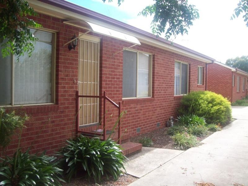 2/17 Witt Street, Benalla VIC 3672