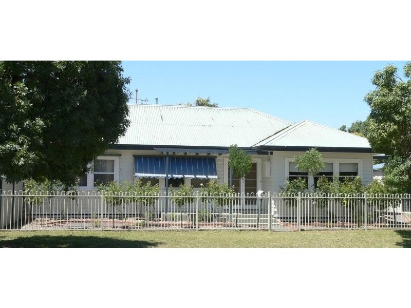 3 Goomalibee Street, Benalla VIC 3672