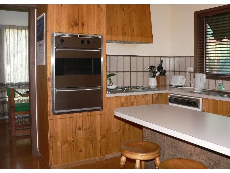 28 Monds Avenue, Benalla VIC 3672