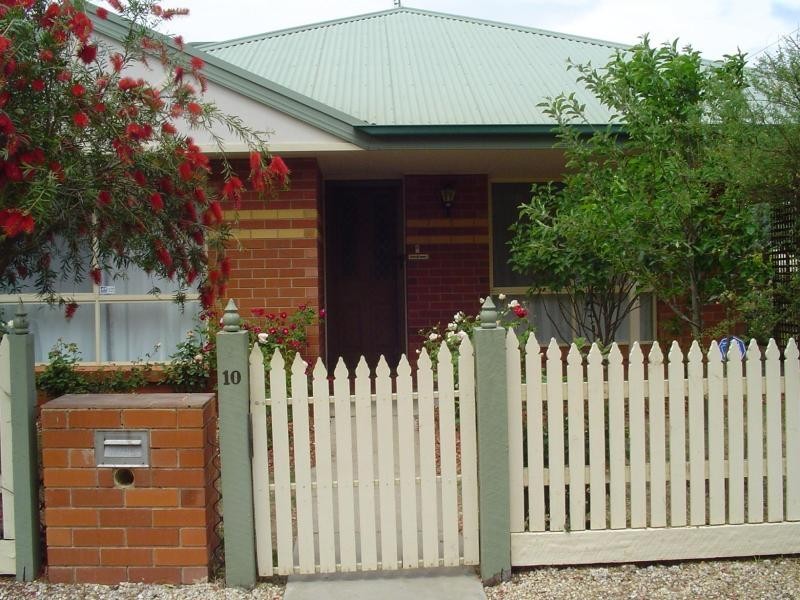 2/10 Murray Street, Echuca VIC 3564