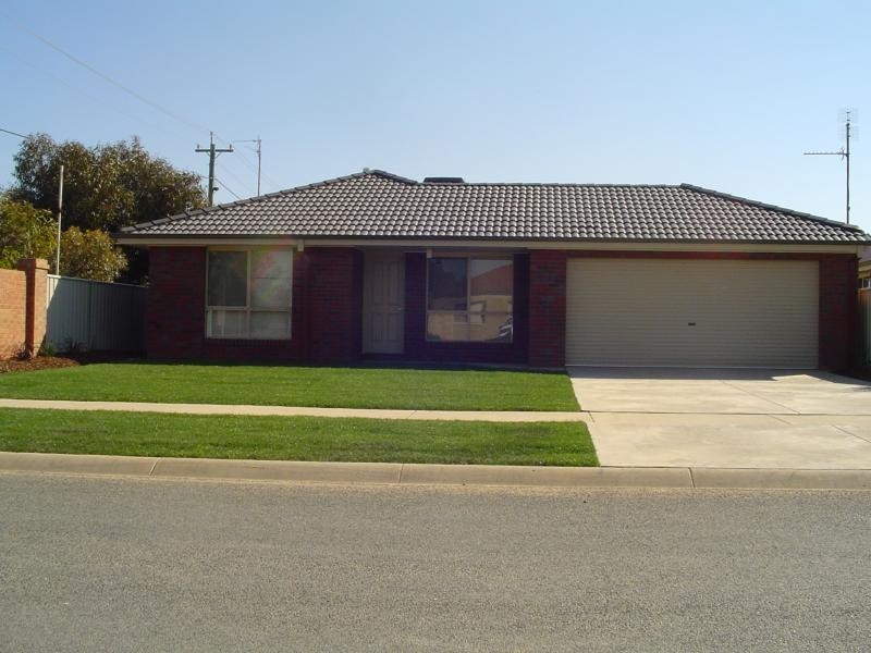 2 a Glencoe Blvd, MOAMA, Echuca VIC 3564