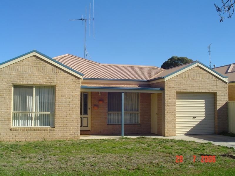 1/55 Hovell Street, Echuca VIC 3564