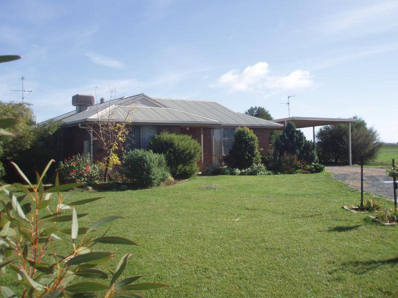 1364 SIMMIE ROAD, Echuca VIC 3564