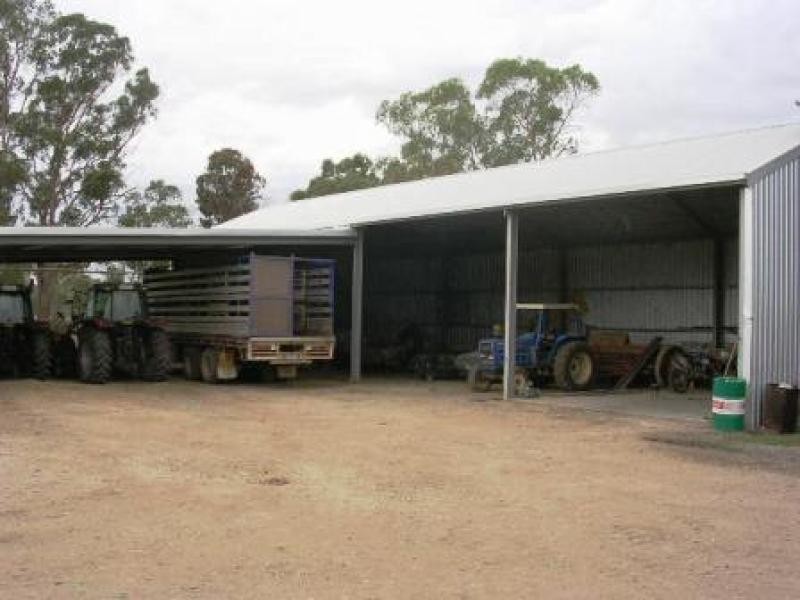 682 ISLAND ROAD, Gunbower VIC 3566