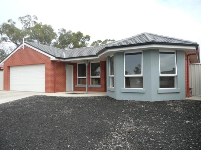 8 Morton Court, Moama NSW 2731