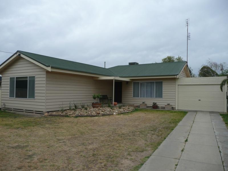 54 Simmie Street, Echuca VIC 3564