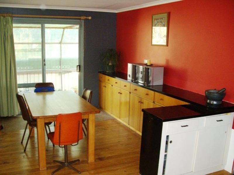 63 Campaspe Esplanade, Echuca VIC 3564