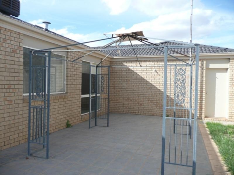 24 Shetland Drive, Moama NSW 2731