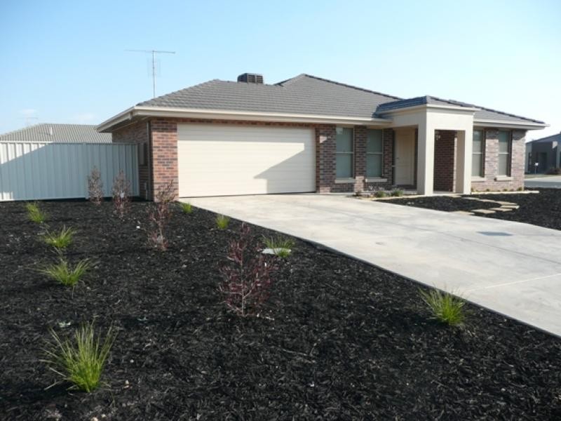 6 Dumfries Court, Moama NSW 2731