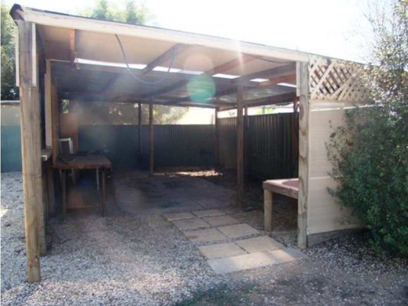 6 Edward Street, Rochester VIC 3561