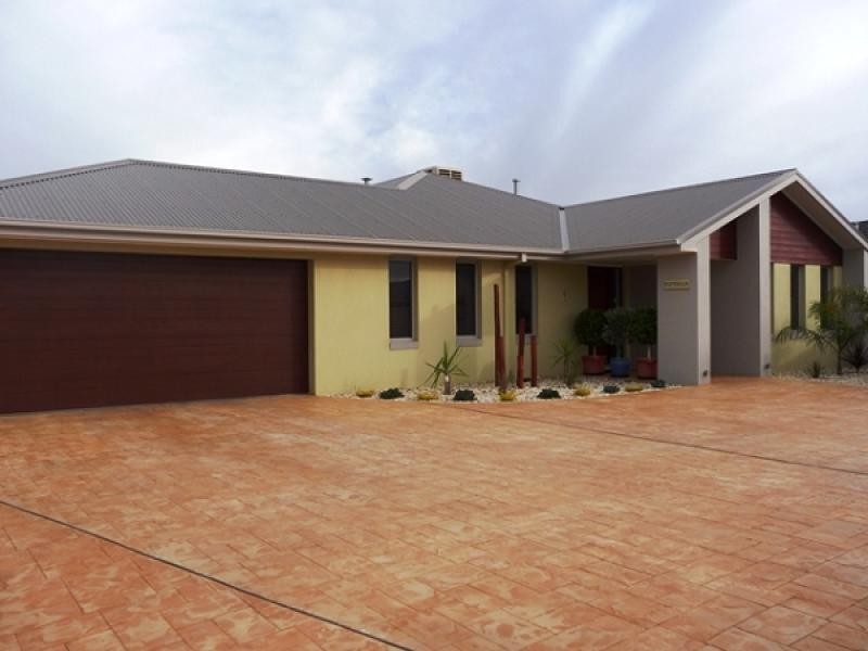 4 Glasgow Court, Moama NSW 2731