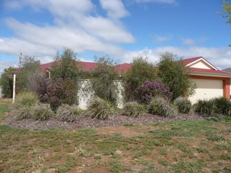 2 B Glencoe Boulevard, Moama NSW 2731