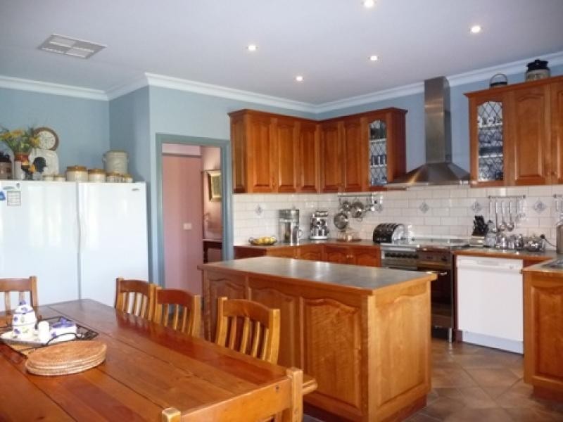 18 Pambula Court, Echuca VIC 3564