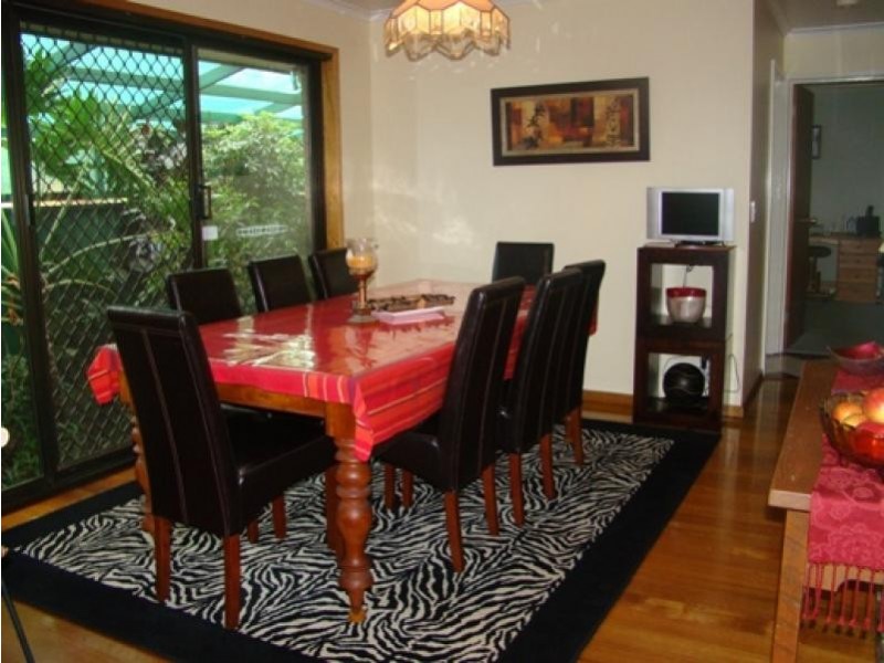 16 Campaspe Street, Rochester VIC 3561