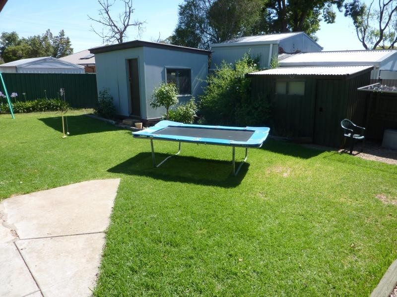 264 Ogilvie Avenue, Echuca VIC 3564