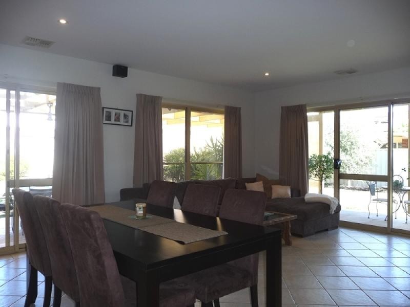 24 Aberdeen Way, Moama NSW 2731