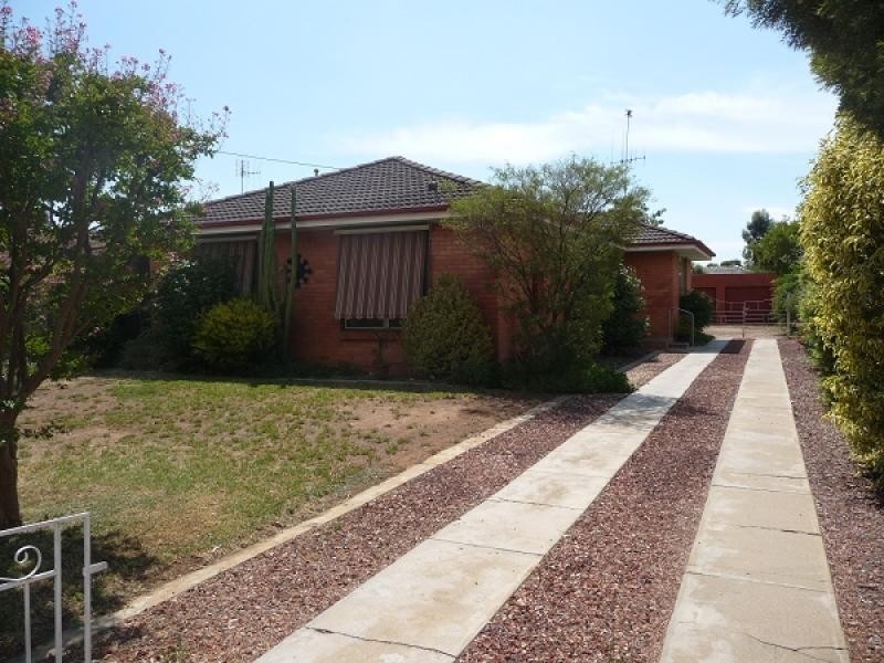 62 Crossen Street, Echuca VIC 3564