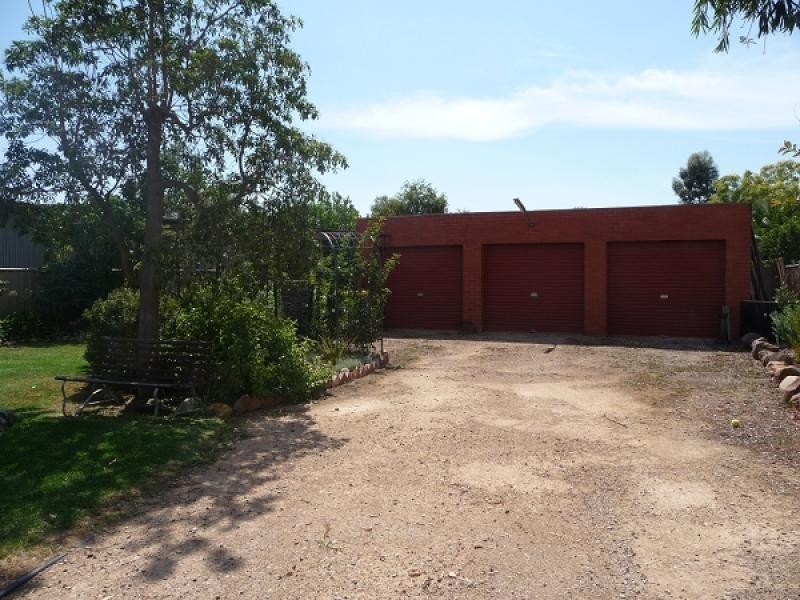 62 Crossen Street, Echuca VIC 3564
