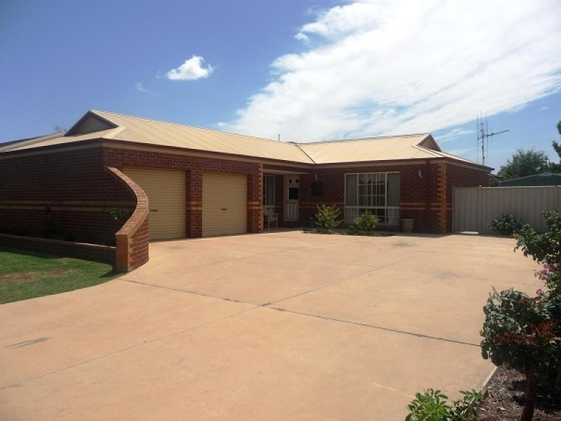 17 Alfred Avenue, Echuca VIC 3564