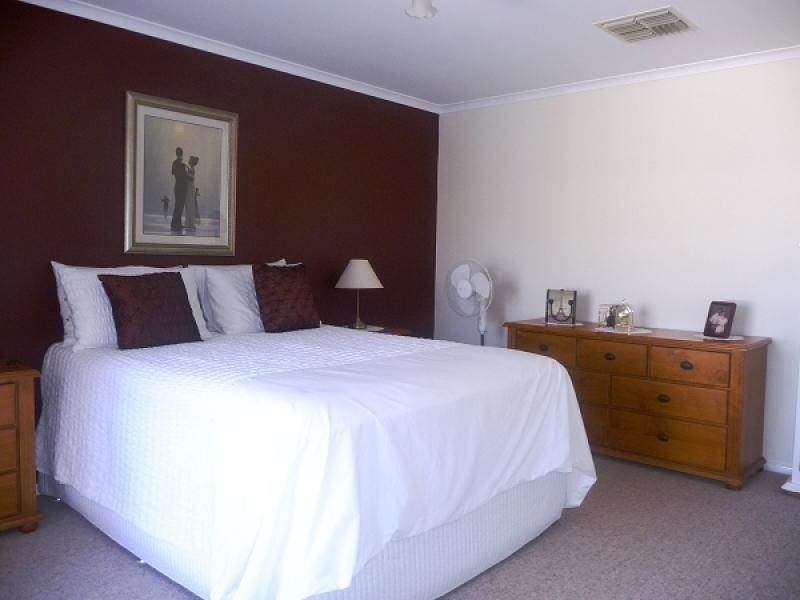 17 Alfred Avenue, Echuca VIC 3564