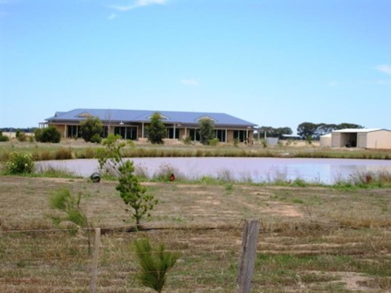 737 Echuca West School Road, Echuca VIC 3564