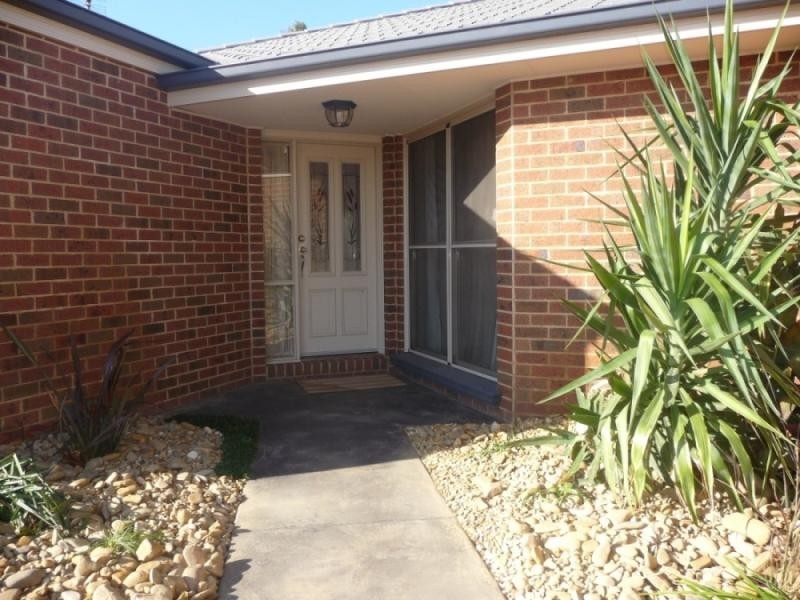 9 Caroline Court, Echuca VIC 3564