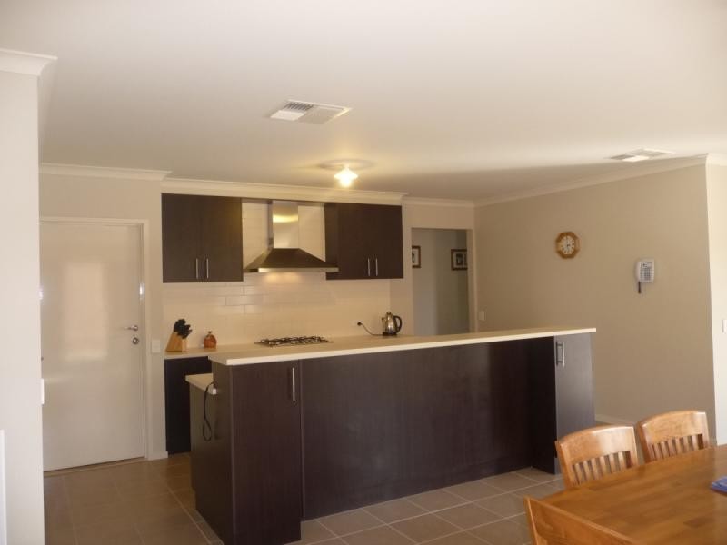 8 Kingfisher Drive West, Moama NSW 2731