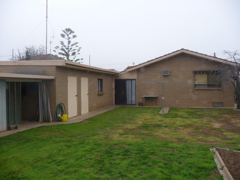 6 Francis Street, Moama NSW 2731