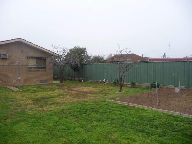 6 Francis Street, Moama NSW 2731