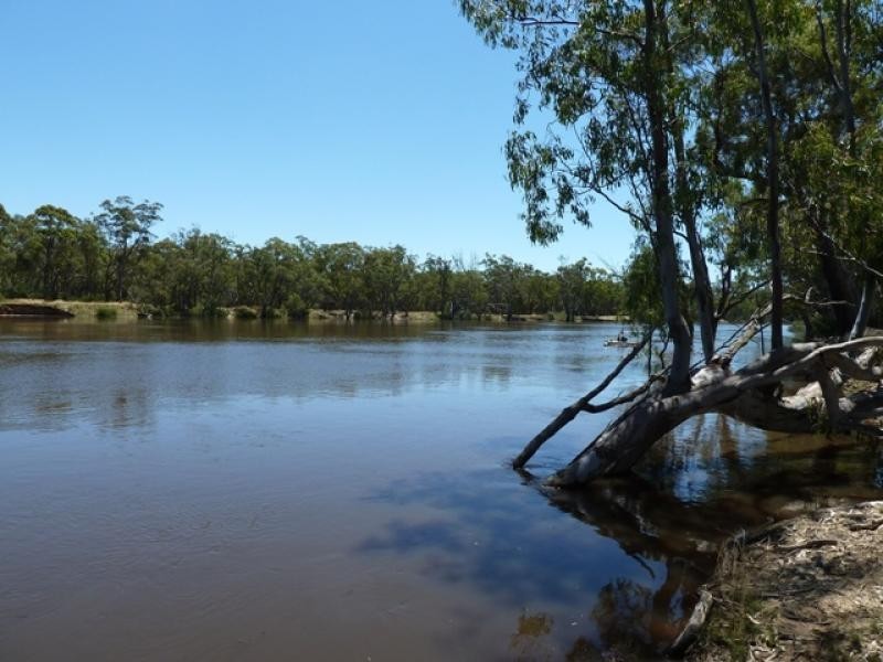 2200 Perricoota Road, Moama NSW 2731